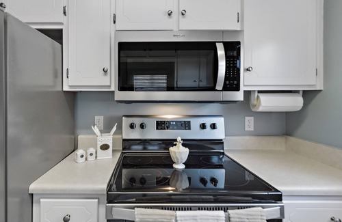 Enterprise House | J&Y Family 3BR/2.5BA/LuxuryTownhouse