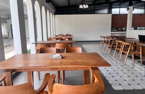 Kamphaeng Phet Hotel | J2 Hotel