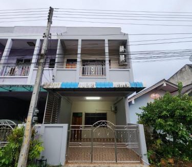 Betong House | Jaaoo Homestay Betong - 4 Bedroom House