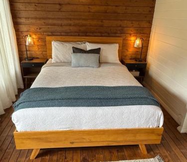 Wentworthville House | Jacaranda Cottage 5 min by Train or 7 min drive to Parramatta City
