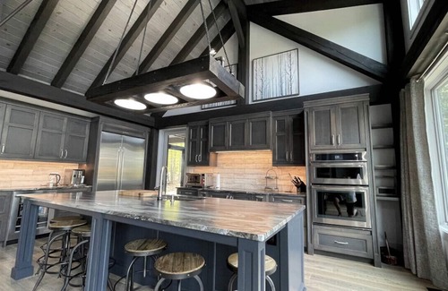 North Kawartha House | Jack Lake - Lake House Estate