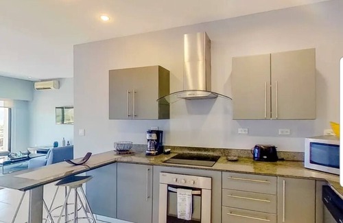 Barrio Santa Lucia Condo | JacoBay Large 3 bd Panoramic views with Pool