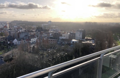 Deurne Apartment | Jacuzzi, 5min city center, free parking, nice view