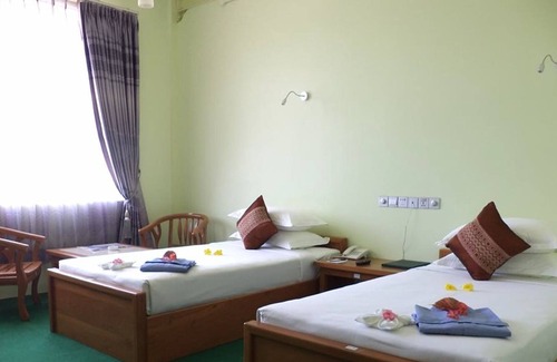 Oattara Thiri Township Hotel | Jade Royal Hotel