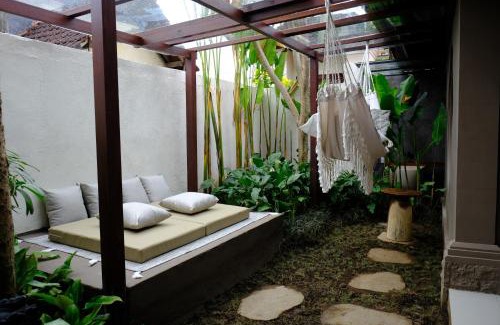 Kutuh Kaja Villa | Jade stone villa