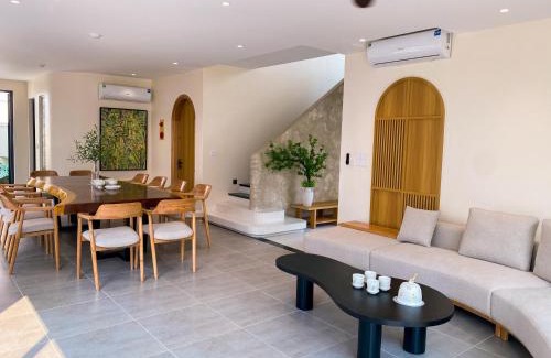 Quang Xuong Apartment | Jades House
