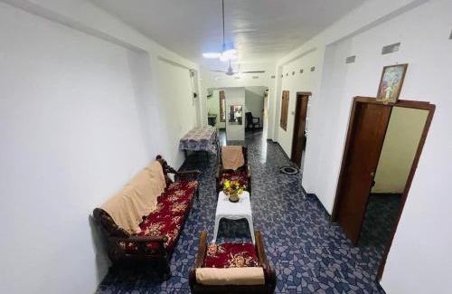 Jaffna House | Jaffna RR Holiday Home -AC