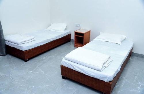 Palitana Hotel | Jainsite
