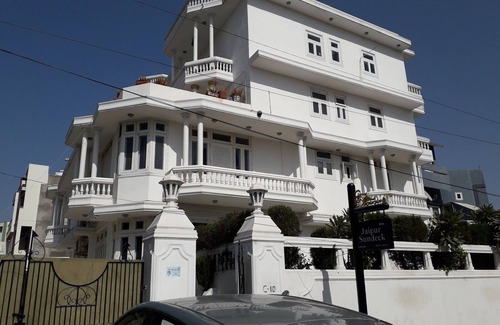 Shyam Nagar Villa | Jaipur Sundeck is a family run homestay which is connected to all major places