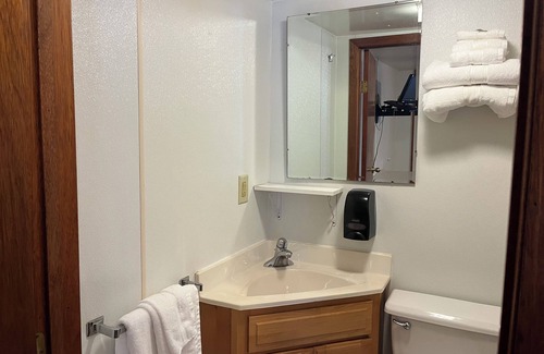 White Lake Hotel | Jake's Corner Motel