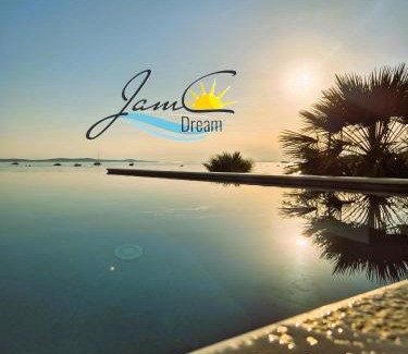 Privlaka Apartment | JamC Dream direkt am Meer mit beheiztem Pool