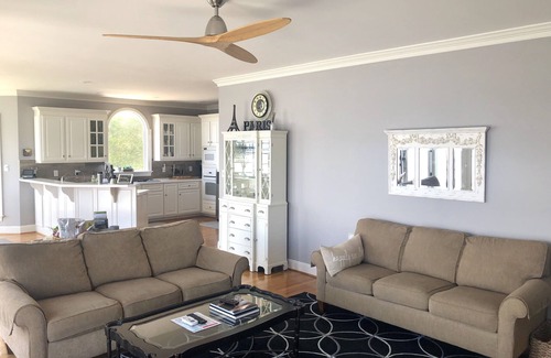 Surry House | James River Waterfront with spectacular views across the river from Williamsburg
