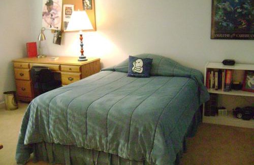 Jamestown House | Jamestown Gem