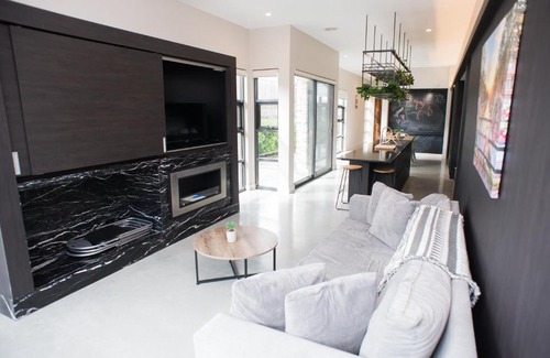 Yass House | Jamila