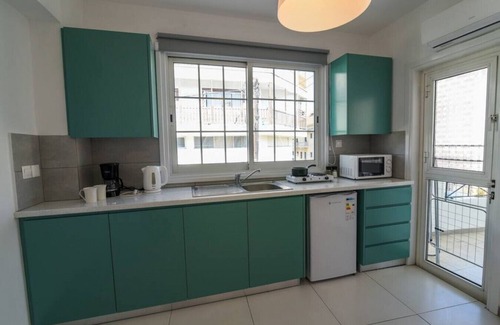 Larnaca City Centre Apartment | Jana's 2-BR Apartment in Larnaca