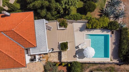 Diklo Villa | Janamari