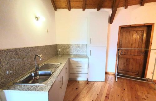 Cabril House | Janelas da Cabreira