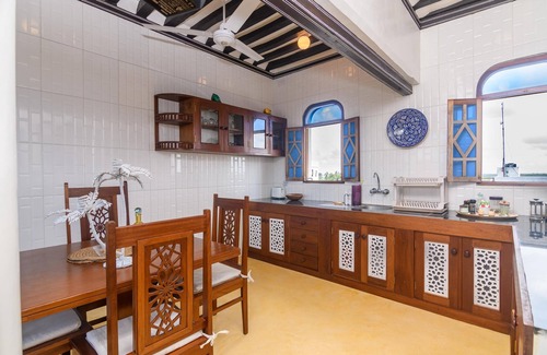 Shela Apartment | Jannah Suites Kizingitini 2-bedroom apartment with WiFi, AC in beautiful Shela