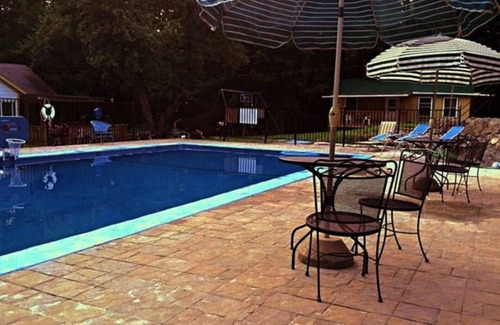 Mongaup Valley House | Japan style Bungalow/shared pool 8 min bethel woods 10m Casino