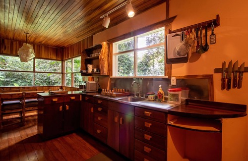 Monteverde House | Jardín del Bosque Para Disfrutar la Naturaleza