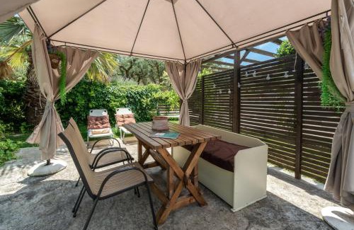 Porto Koukla Apartment | JARDIN de VILLE