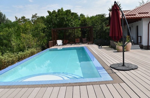 Izvoranu Cottage | Jardine Hills Pinot Noir Cottage