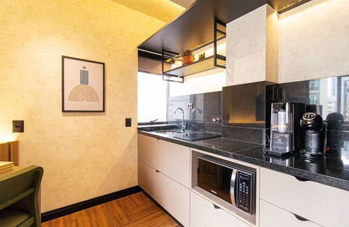 Jardim Paulista House | Jardins flat | full kitchen | parking
