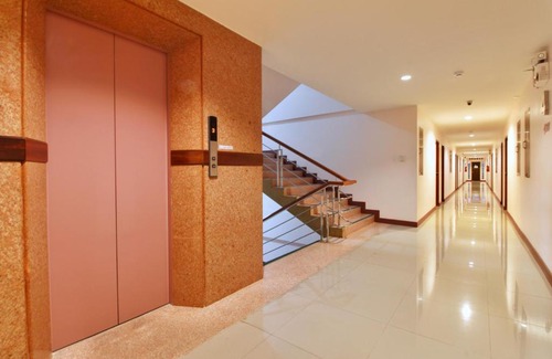 Trang Hotel | Jaroonsak Grand