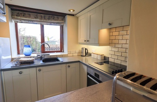 Thornthwaite Cottage | Jasmine Cottage