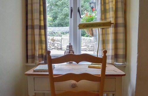 Middle Mayfield Cottage | Jasmine Cottage - UK4176