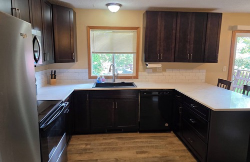 Rochester House | Jasmine House - 3 Bedrooms - 2 bath- 2 Miles From Mayo Clinic/St. Mary's