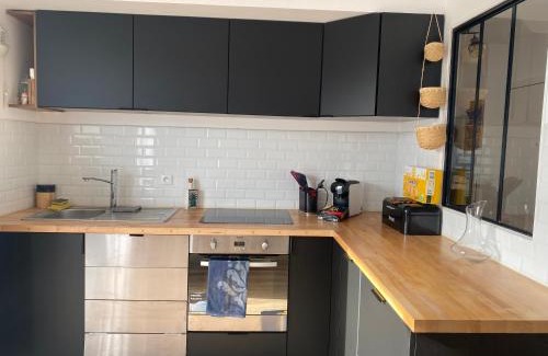 L'Ile-Saint-Denis Apartment | Jasmine Island proche Village Olympique