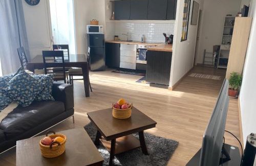 L'Ile-Saint-Denis Apartment | Jasmine Island proche Village Olympique