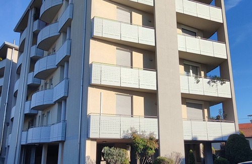 Busto Arsizio Apartment | JASMINE Malpensa Express & train to Milano