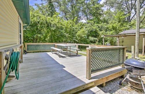 Coalmont House | Jasonville Cabin - Walk to Shakamak State Park!