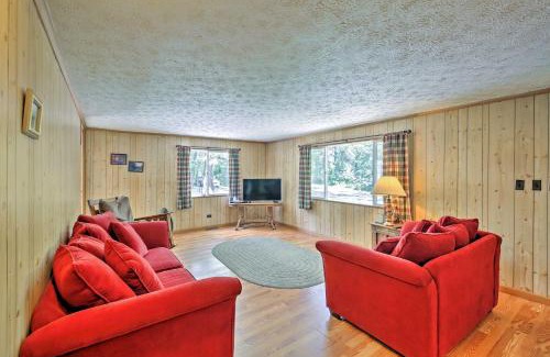 Coalmont House | Jasonville Cabin - Walk to Shakamak State Park!
