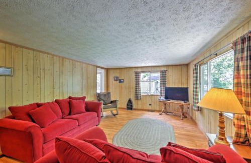Coalmont House | Jasonville Cabin - Walk to Shakamak State Park!