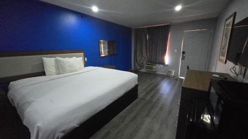 Prentiss Hotel | Jeffersonian Motor Inn by Townhouse, Prentiss MS