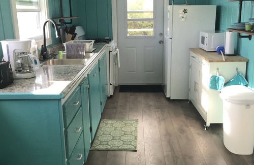 Cartwright House | Jellyfish Cottage with Private Pool @ Sun Living