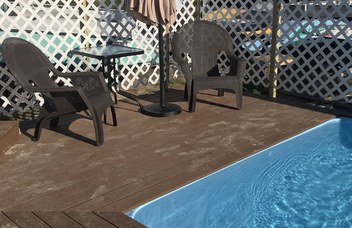 Cartwright House | Jellyfish Cottage with Private Pool @ Sun Living
