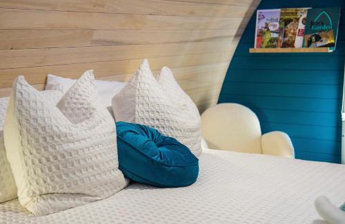 Griffith Bed & Breakfast | Jen's Garden Pods
