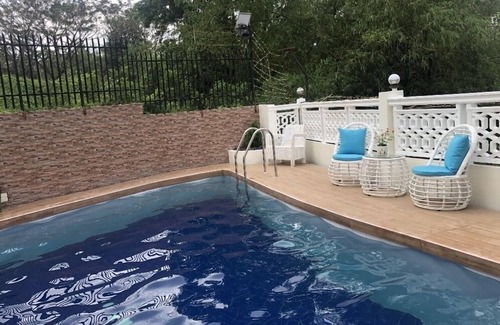 Silang Junction South House | Jennifer's 3-BR Abode with swimming pool in Tagaytay City