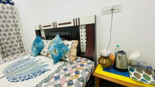 Aspur House | Jera farmhouse & Lakeside stay