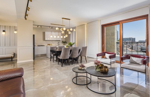 Jerusalem Apartment | Jerusalem Estates large 5 Bdrm W/Balcony