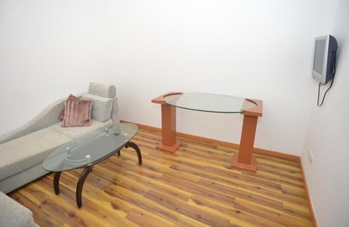 Lome Hotel | Jess Hotel