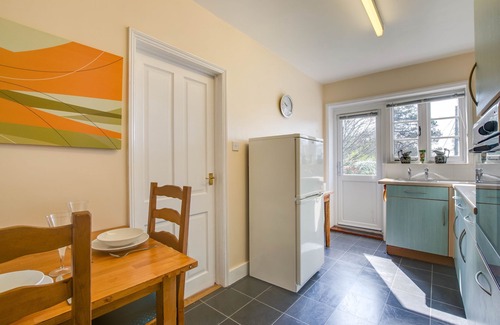Ewhurst Green House | Jessie's Place - One Bedroom House, Sleeps 2
