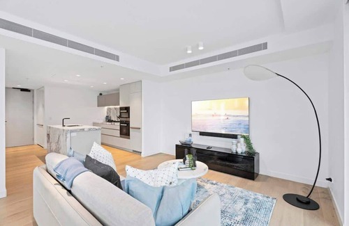 Gold Coast Apartment | Jewel 1 Bedroom + Study