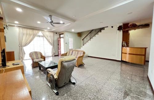 Taman Desa Tebrau House | Jiaxin Homestay - Desa Terbau 家馨民宿