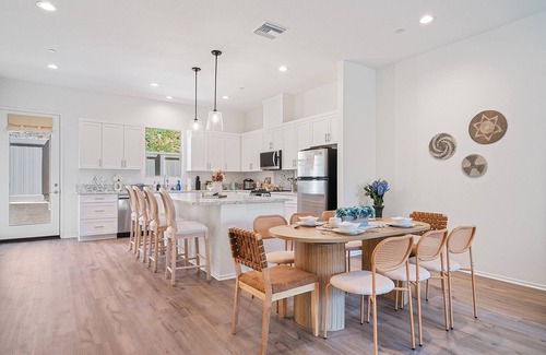 Walnut House | Jie’s Golden Walnut - Brand New Modern 4B4B Home