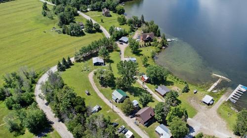 Northfield Ski Chalet | Jigged Cottage on Lac Heney